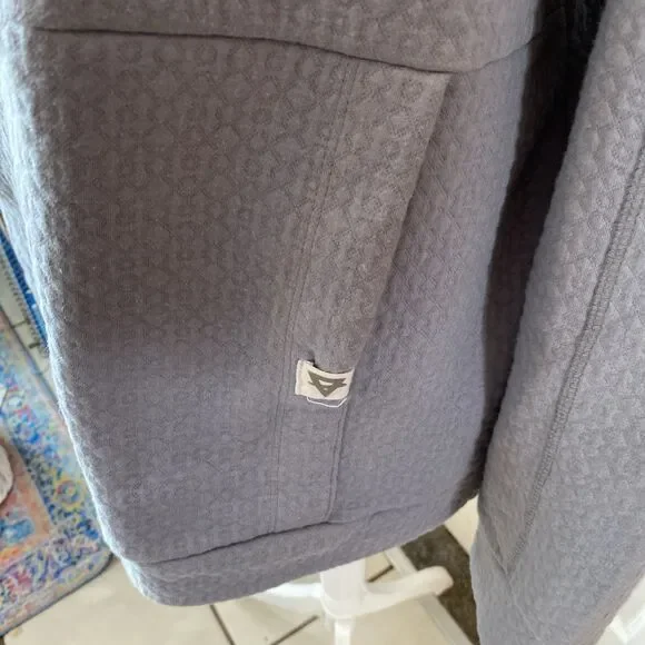 LIV Outdoor Hoodie Women’s Size XL Gray Pullover Snap Button - Picture 4 of 9